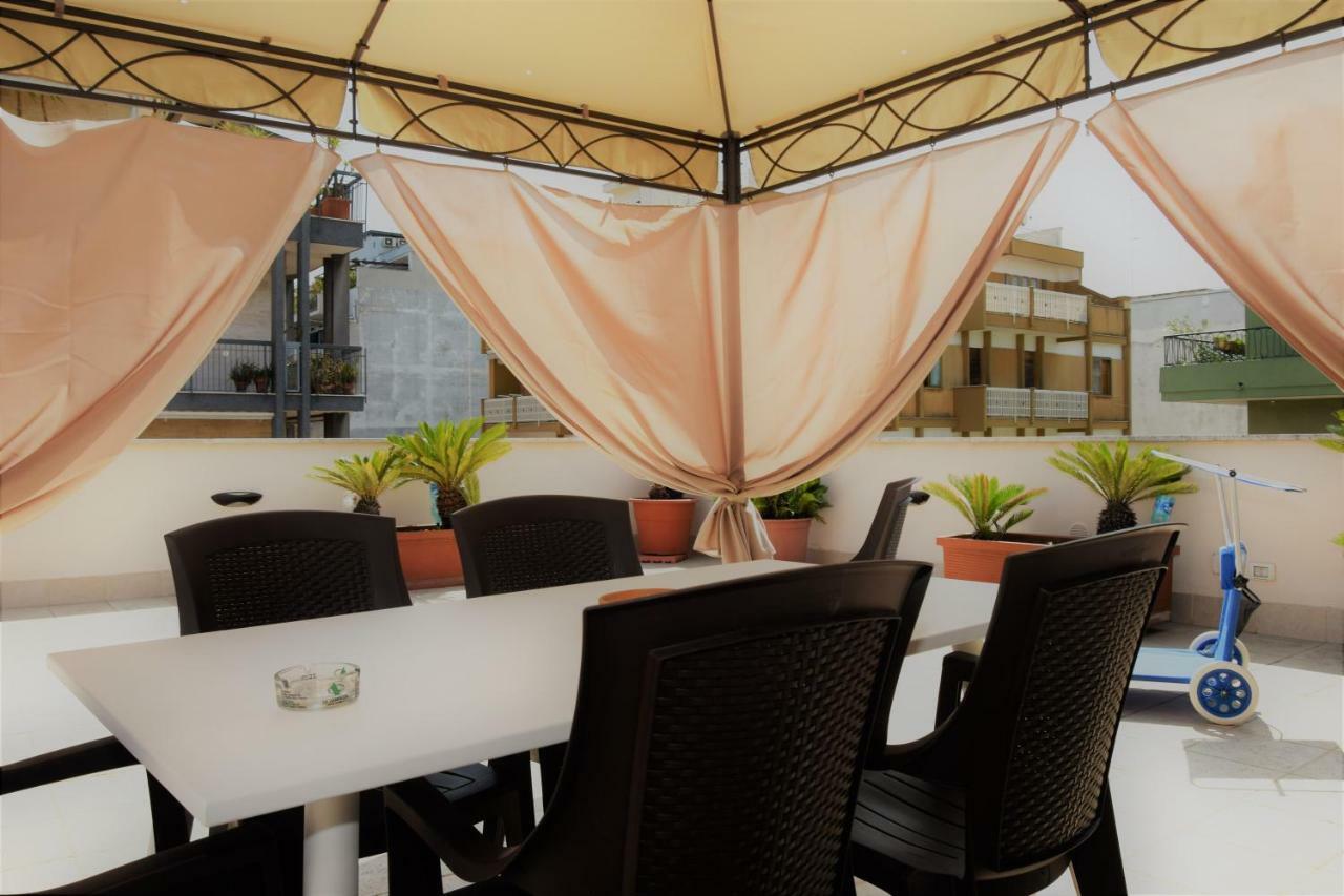 Apartamento Vuemme 97 Bari Exterior foto