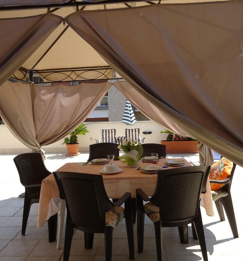 Apartamento Vuemme 97 Bari Exterior foto
